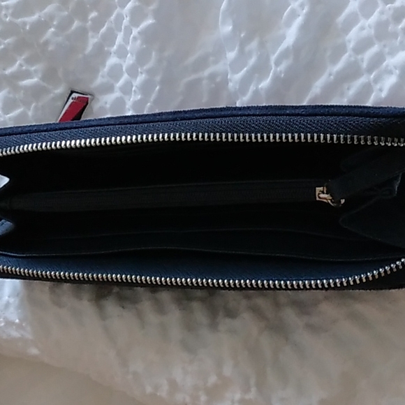 VTG"TOMMY HILFIGER" BIG BOLD LOGO..WALLET..ZIPPER - Picture 6 of 8